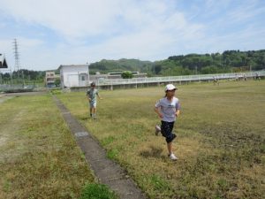 12日 読書旬間 ランランランニング 魚沼市立宇賀地小学校 12日 読書旬間 ランランランニング 魚沼市立宇賀地小学校